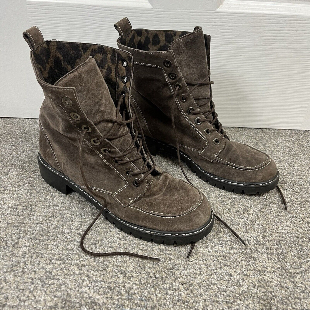 Stuart Weitzman Brown Suede Lace Up Combat Boots Size 8 Animal Print